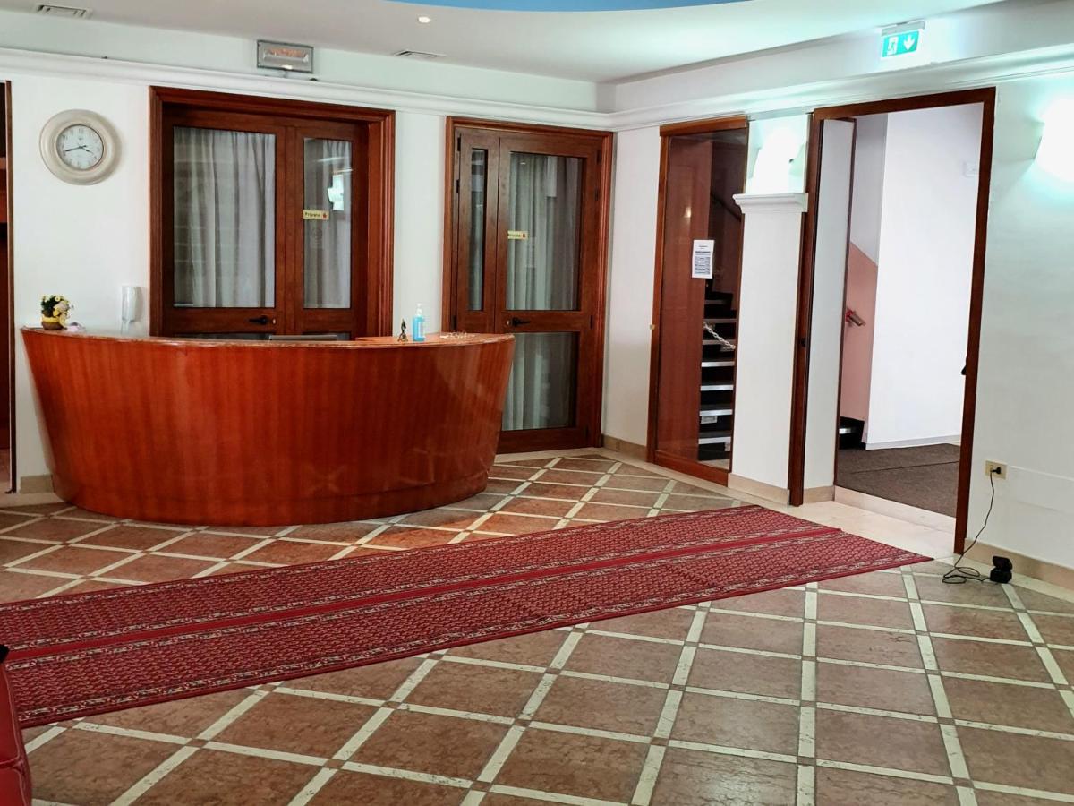 Hotel Perla Massa Lombarda Zewnętrze zdjęcie
