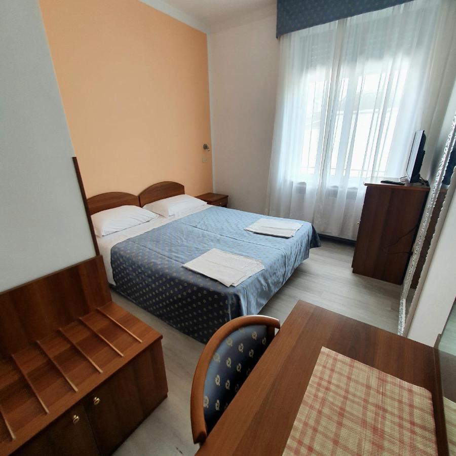 Hotel Perla Massa Lombarda Zewnętrze zdjęcie