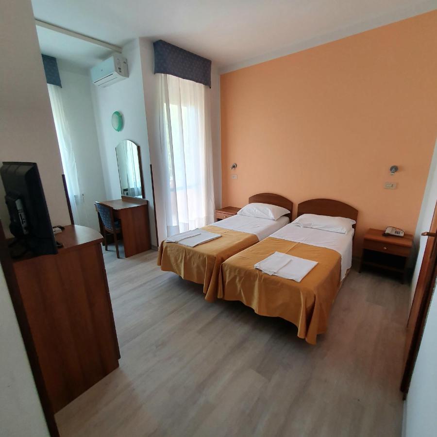 Hotel Perla Massa Lombarda Zewnętrze zdjęcie