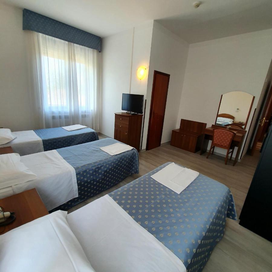 Hotel Perla Massa Lombarda Zewnętrze zdjęcie
