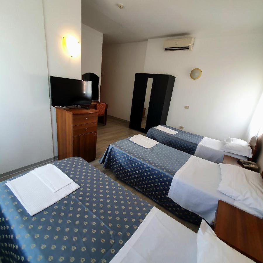Hotel Perla Massa Lombarda Zewnętrze zdjęcie