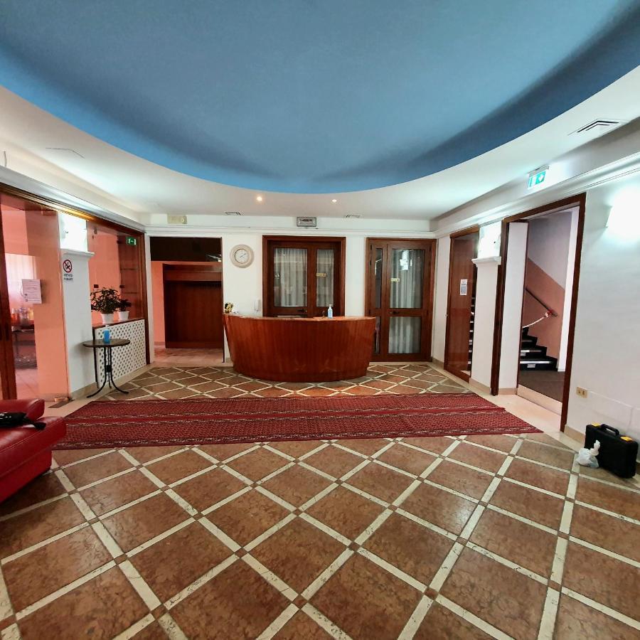 Hotel Perla Massa Lombarda Zewnętrze zdjęcie