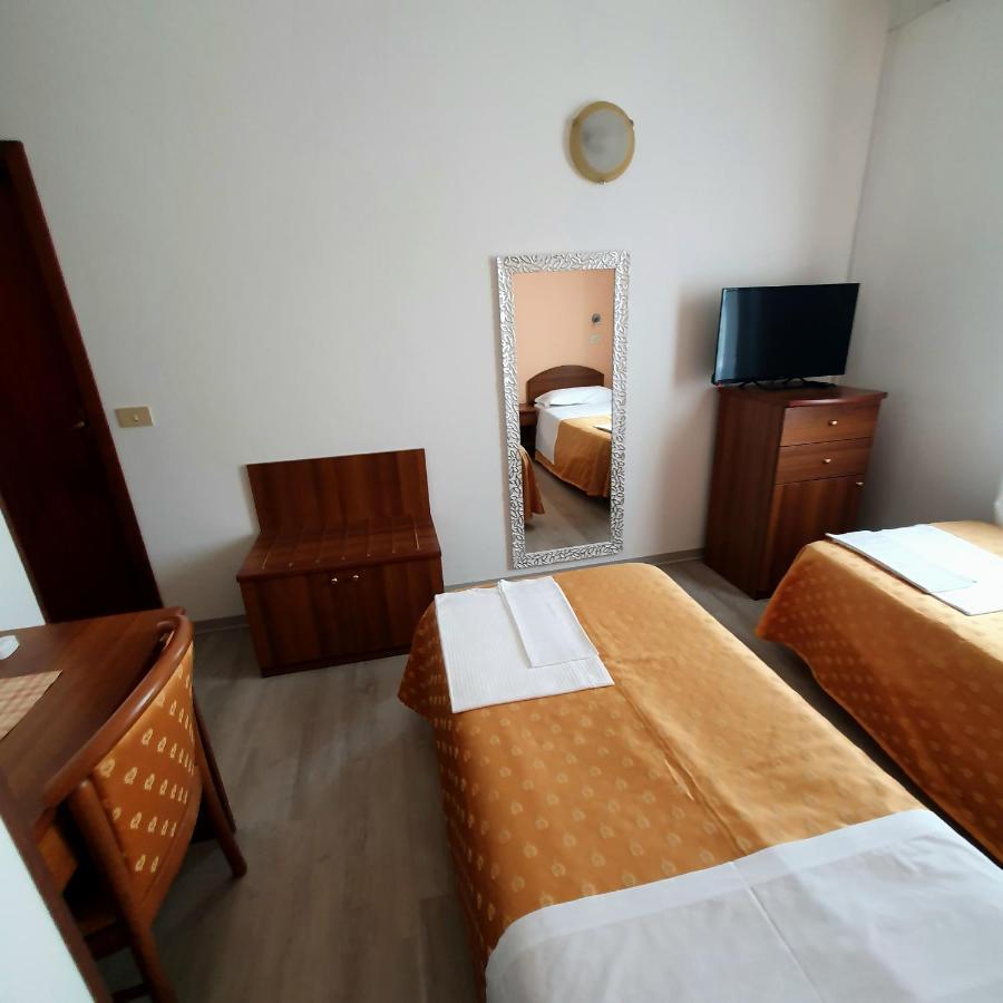 Hotel Perla Massa Lombarda Zewnętrze zdjęcie