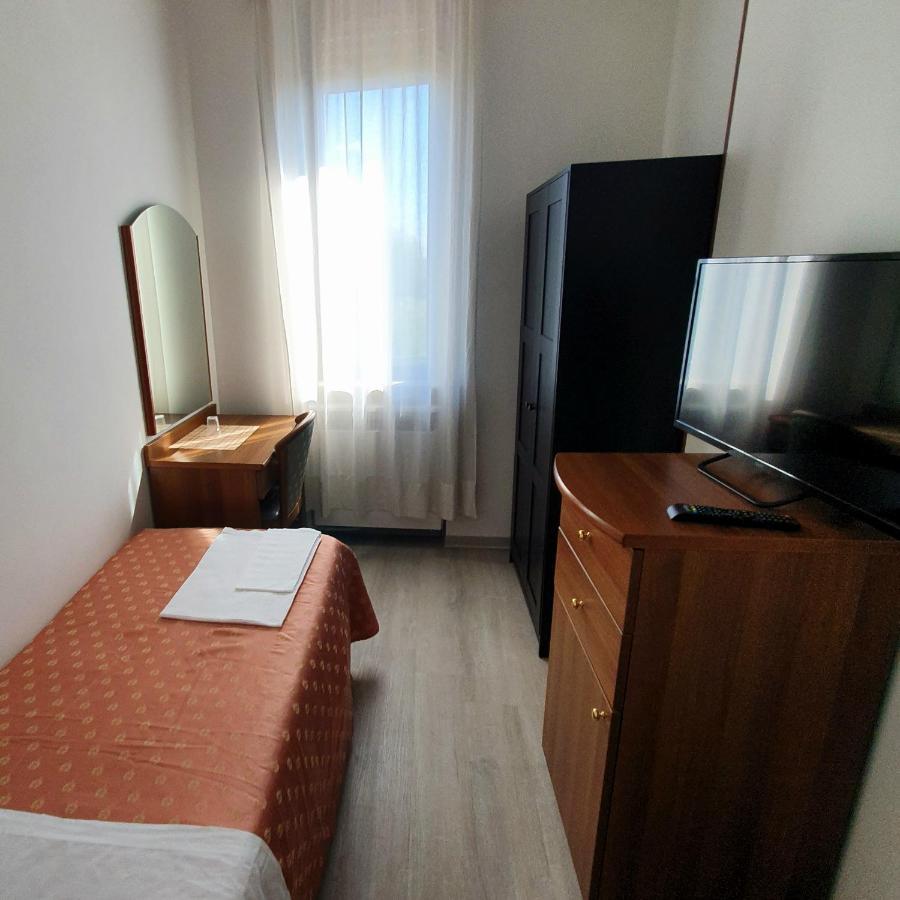 Hotel Perla Massa Lombarda Zewnętrze zdjęcie