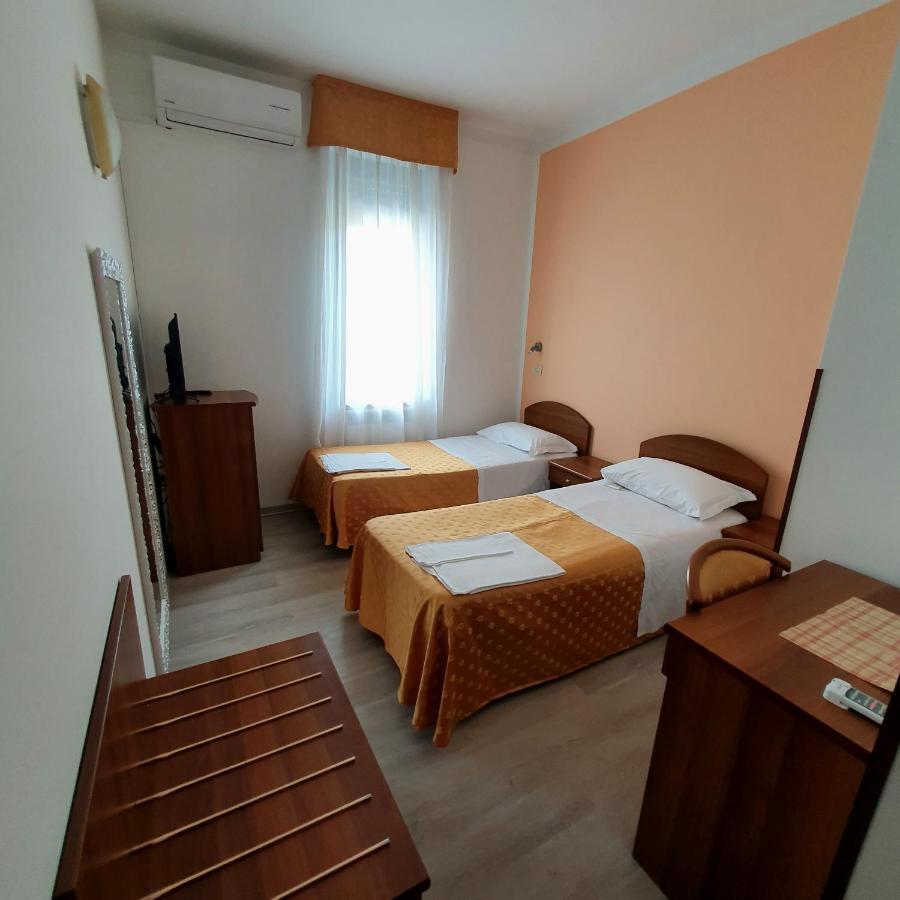 Hotel Perla Massa Lombarda Zewnętrze zdjęcie