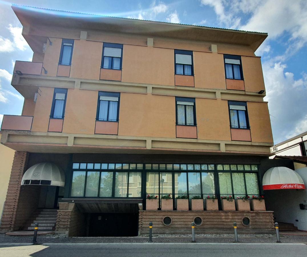 Hotel Perla Massa Lombarda Zewnętrze zdjęcie