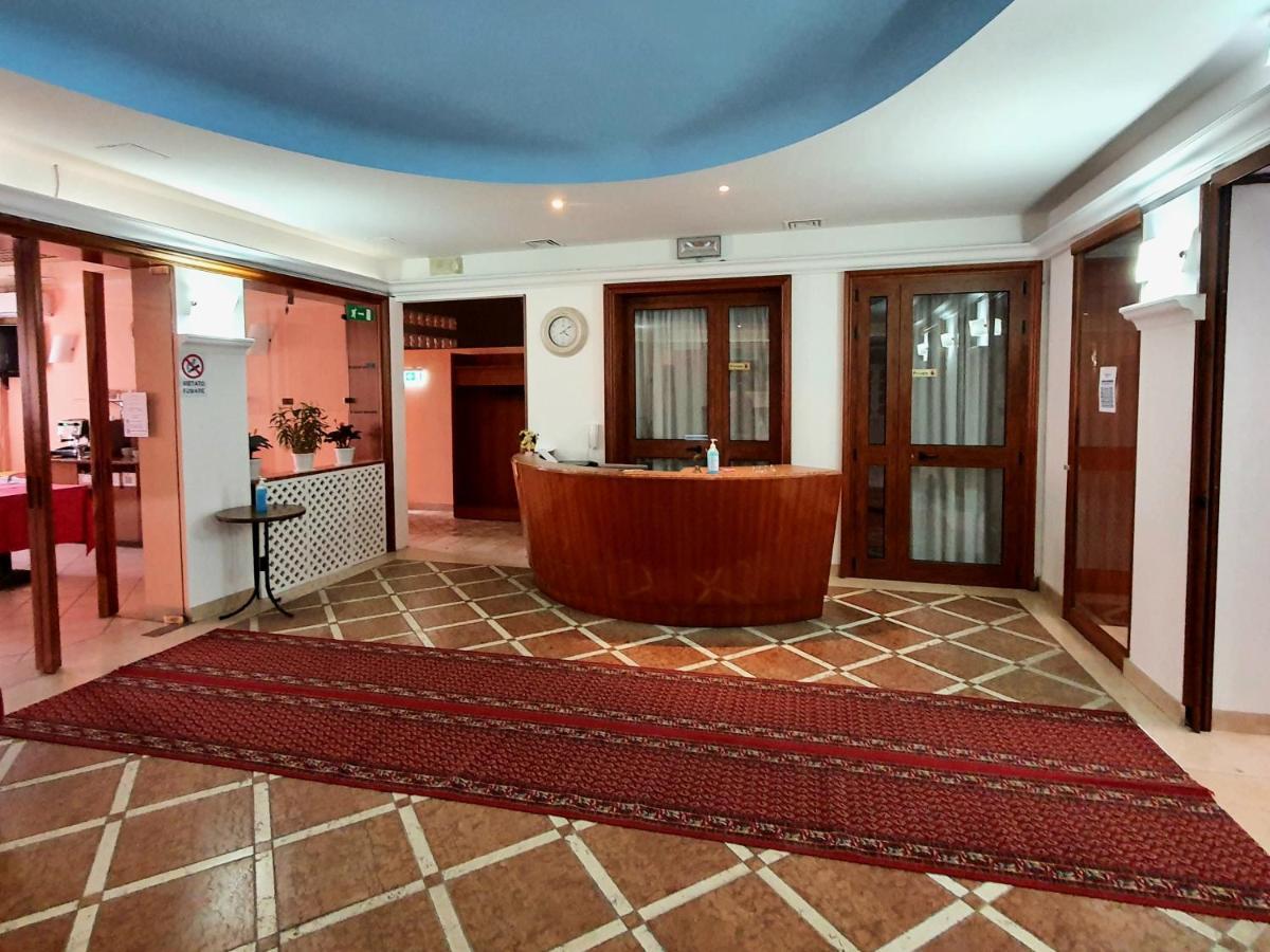 Hotel Perla Massa Lombarda Zewnętrze zdjęcie